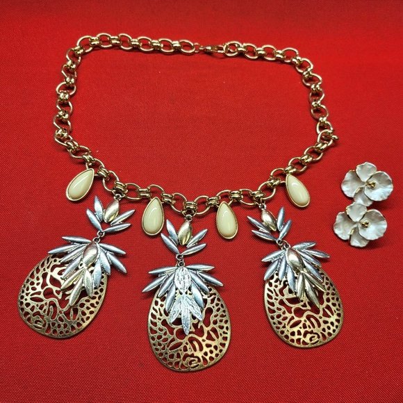 Pineapple Tropical Summer Themed Necklace & Floral Earrings Set - Picture 7 of 10